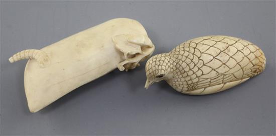 A Chinese ivory model of a quail and a gourd shaped ivory snuff bottle, 19th century, 6.8cm